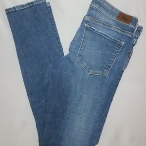 Holding Horses Size 27.